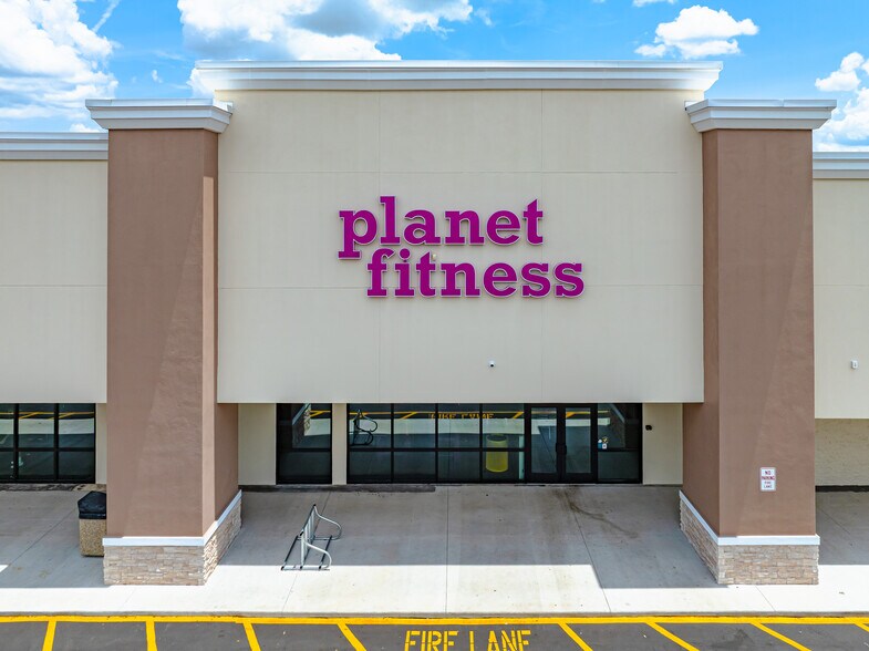 More Photos Of 14251-14295 Tamiami Trl, North Port General Retail For Lease