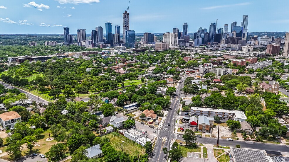More Photos Of 1405 Rosewood, Austin Land For Sale