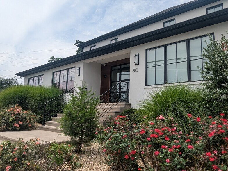 More Photos Of 80 Glen Head Rd, Glen Head Office For Lease