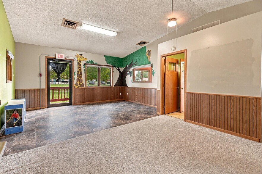 More Photos Of 1017 Laurel St, Marshfield Daycare Center For Sale