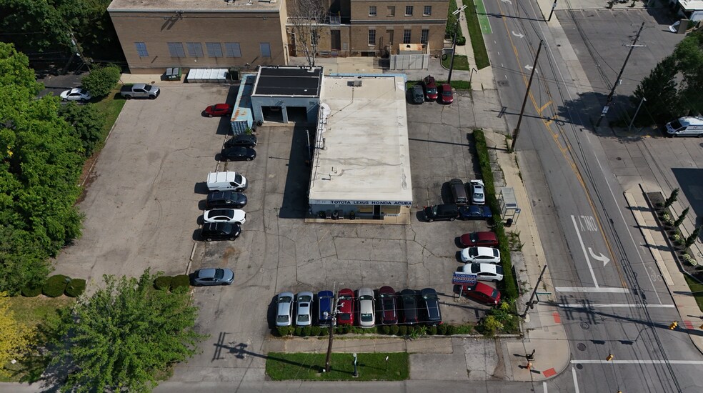 More Photos Of 3395 Indianola Ave, Columbus General Retail For Sale