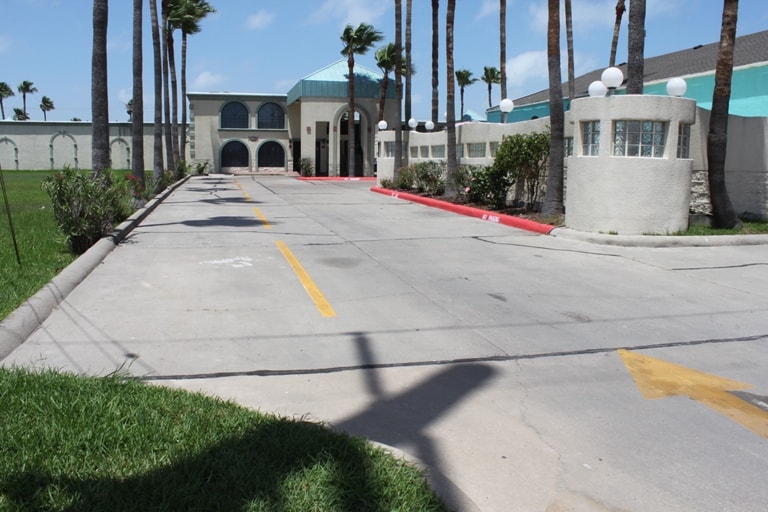 More Photos Of 4109 Padre Blvd, South Padre Island Hotel For Sale