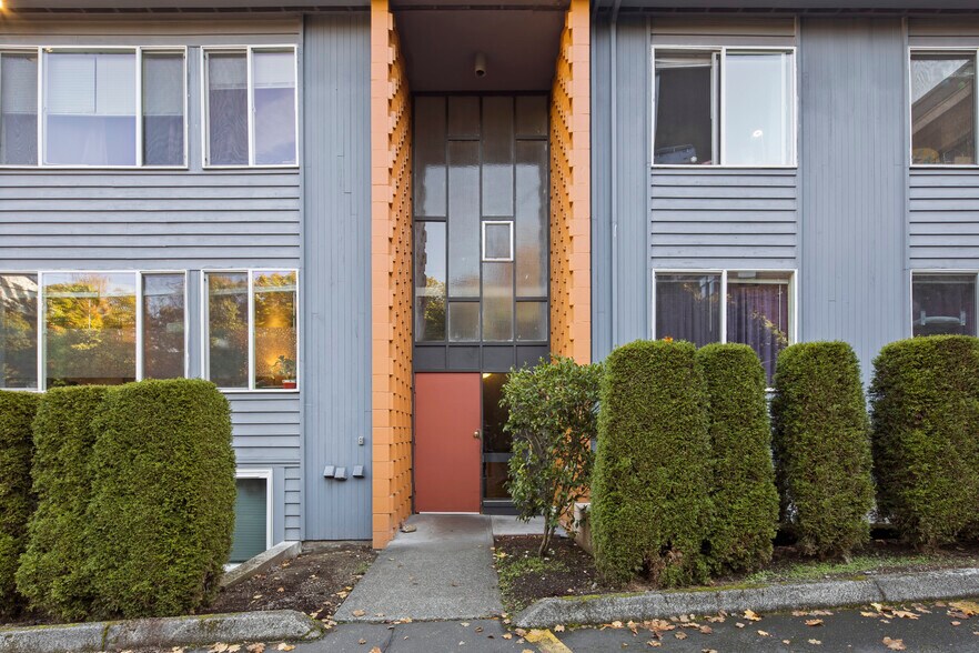 More Photos Of 507 19th Ave E, Seattle Apartments For Sale