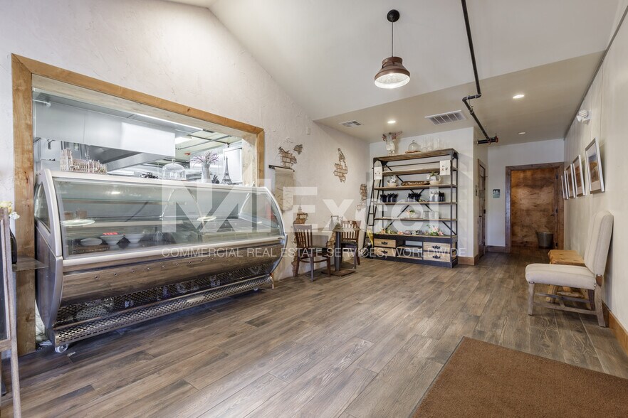 More Photos Of 210 S 100 E, Kanab Restaurant For Sale