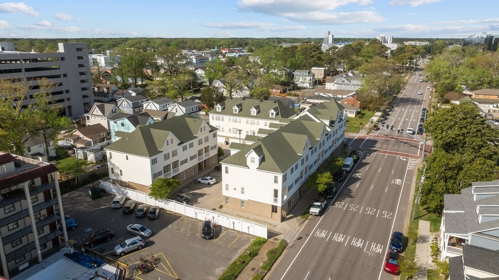 More Photos Of 2007 Baltic Ave, Virginia Beach Apartments For Sale