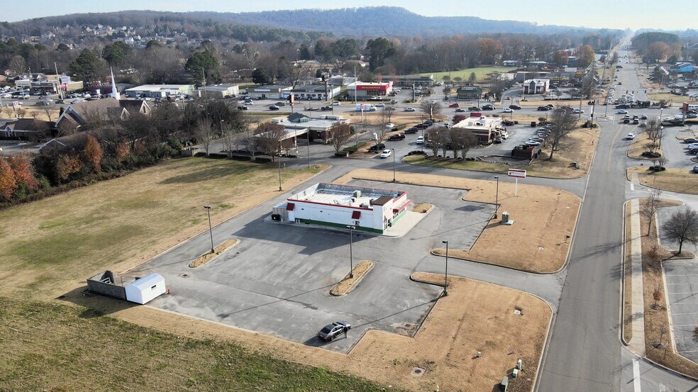More Photos Of 2007 Hughes Rd, Madison Fast Food For Sale