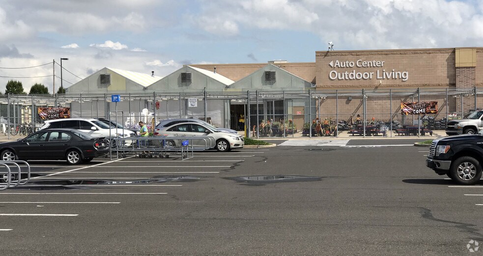 More Photos Of 9701 Roosevelt Blvd, Philadelphia Unknown For Lease