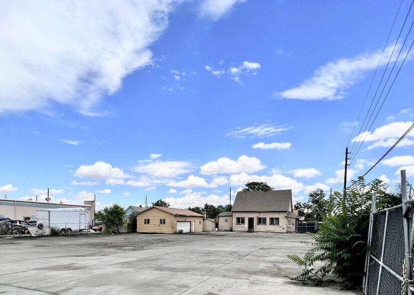 Primary Photo Of 575 E 49th Ave, Denver Warehouse For Lease