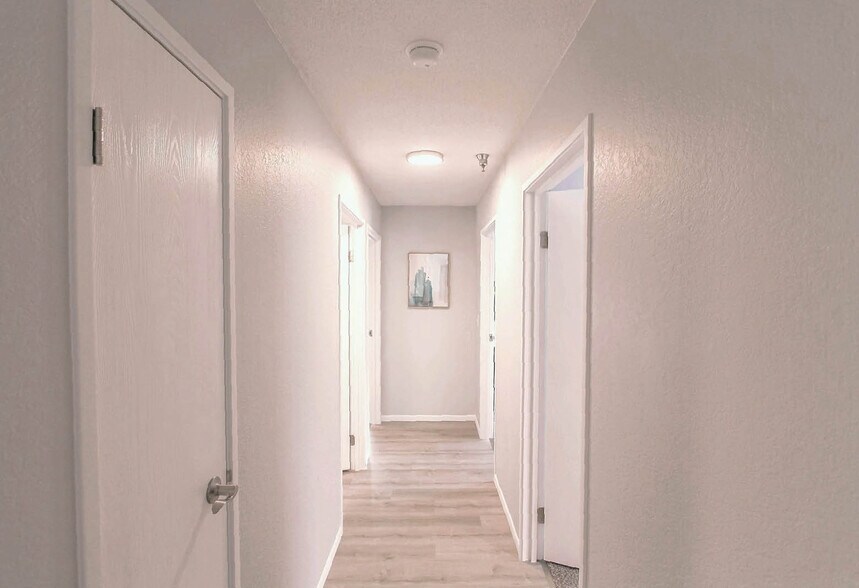 More Photos Of 2807 Lincoln Way, Sioux City Apartments For Sale