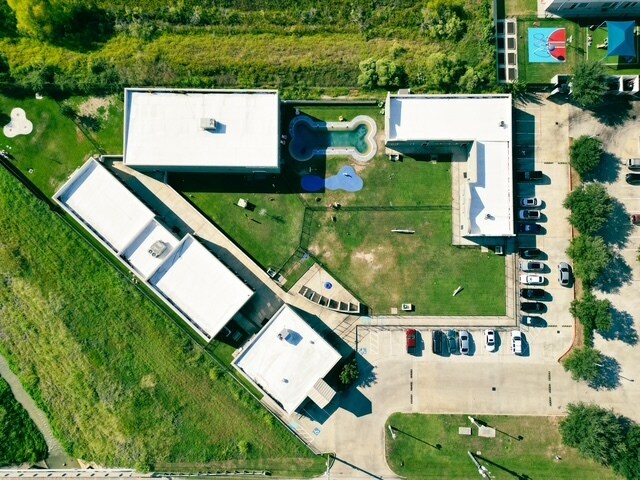 More Photos Of 21725 Clay Rd, Katy Veterinarian Kennel For Sale