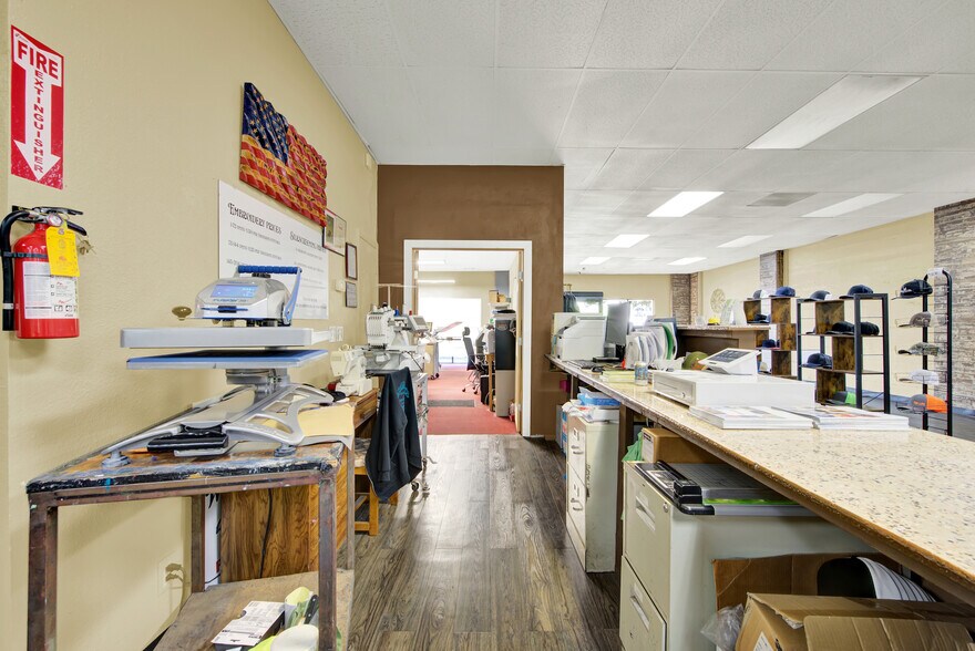 More Photos Of 830 Main St, Red Bluff Freestanding For Sale