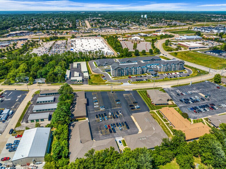 More Photos Of 3910 S Old Highway 94, Saint Charles Office For Sale