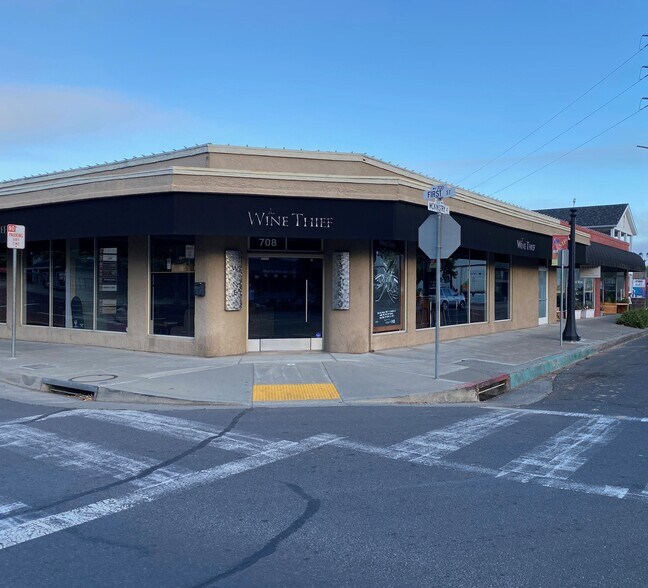 Primary Photo Of 708 1st St, Napa Freestanding For Lease