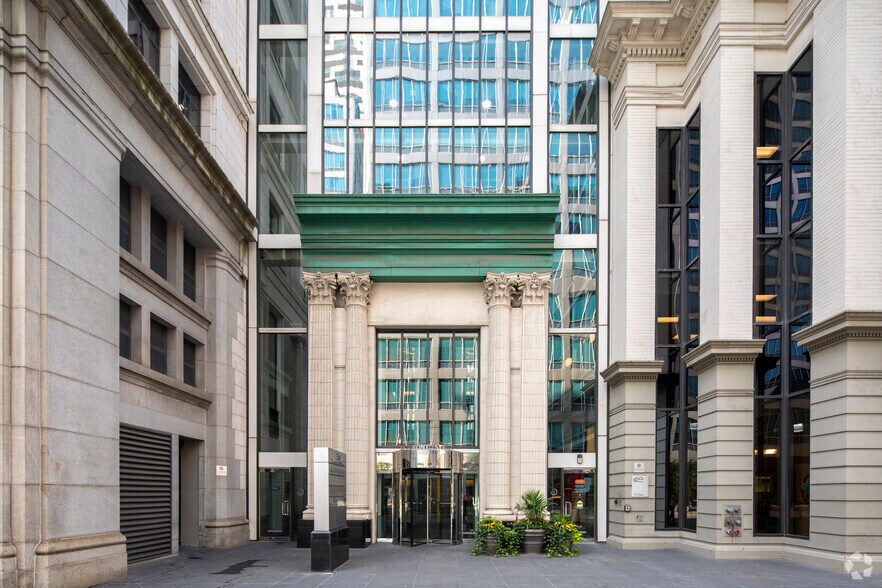 More Photos Of 36 Toronto St, Toronto Office For Sale