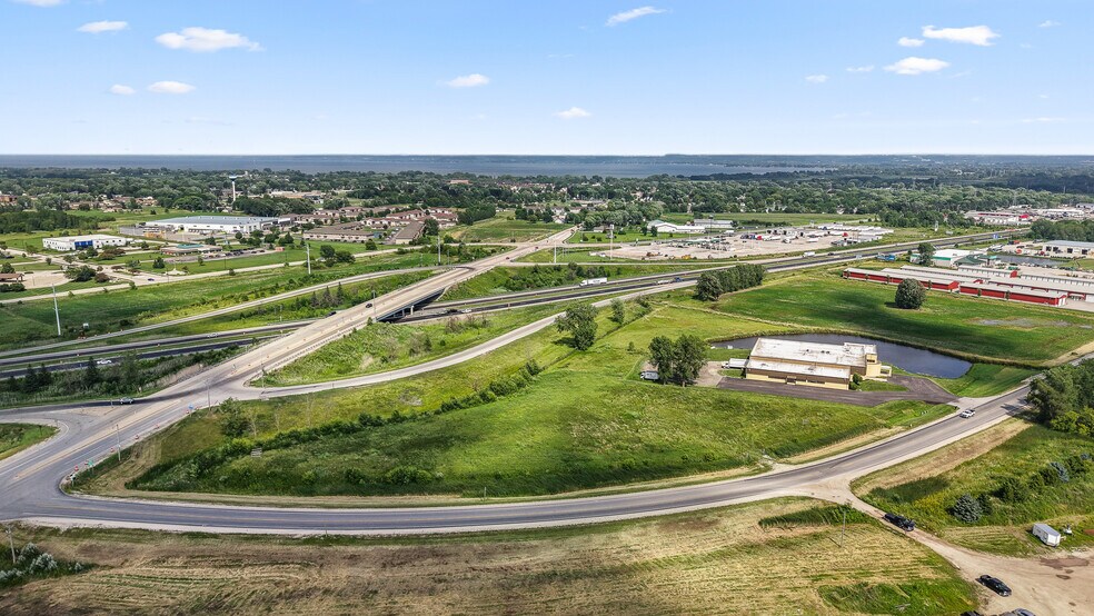 More Photos Of 560 Rolling Meadows, Fond Du Lac Light Distribution For Sale