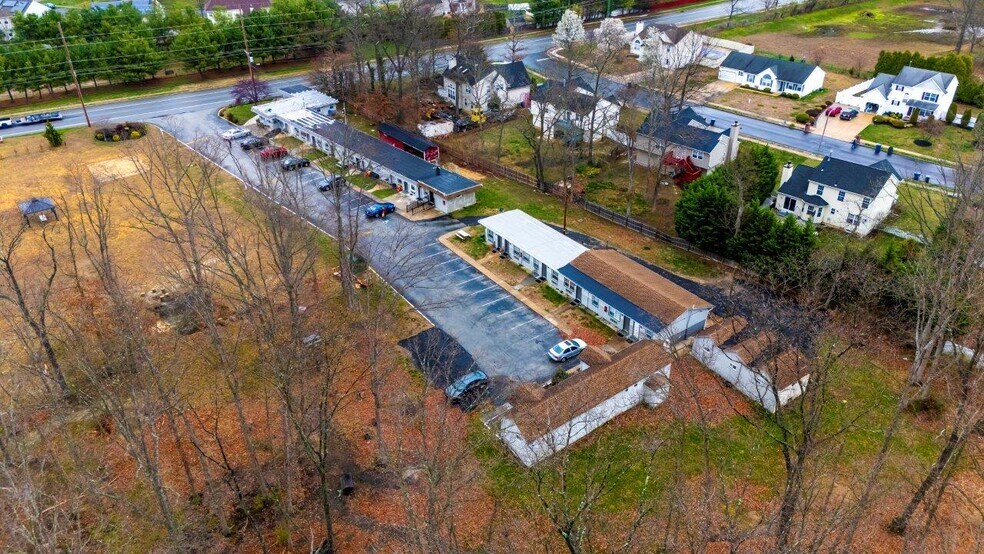 More Photos Of 899 Corkery Ln, Williamstown Hotel For Sale