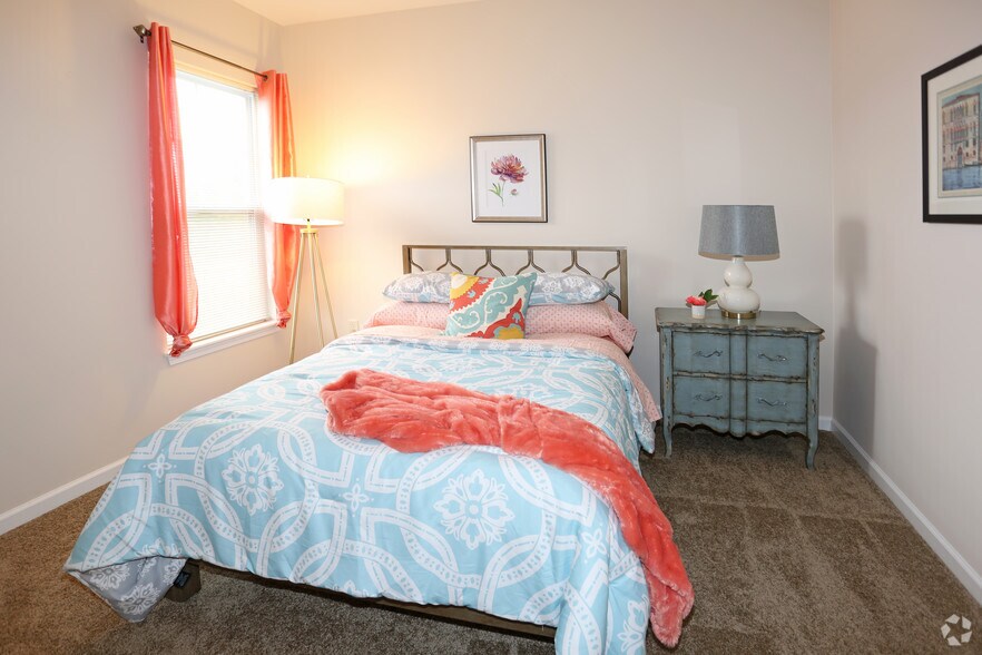 More Photos Of 6 Goldenroot Ln, North Chili Apartments For Sale