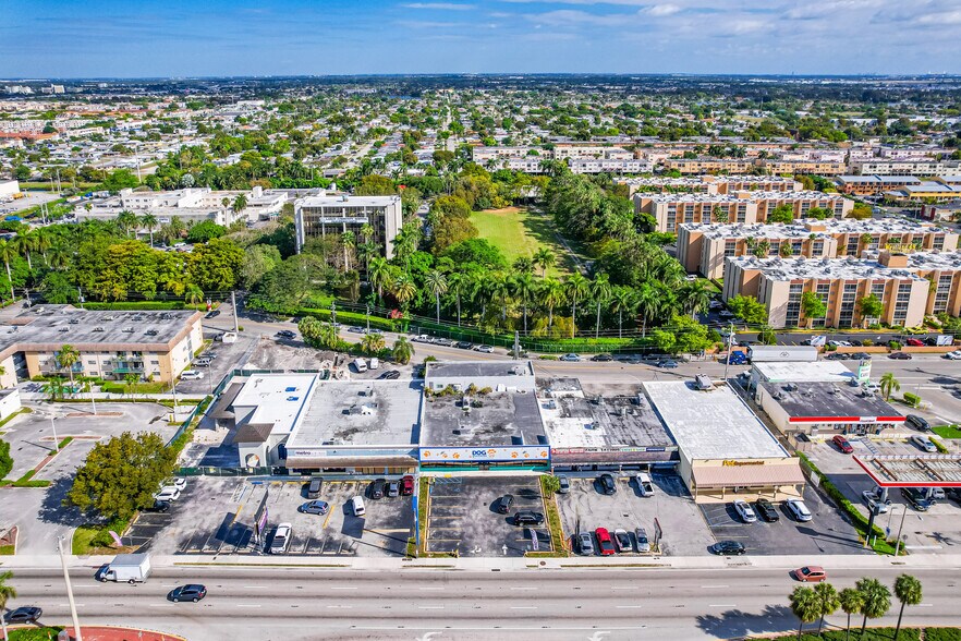 More Photos Of 1415 W 49th St, Hialeah Freestanding For Lease