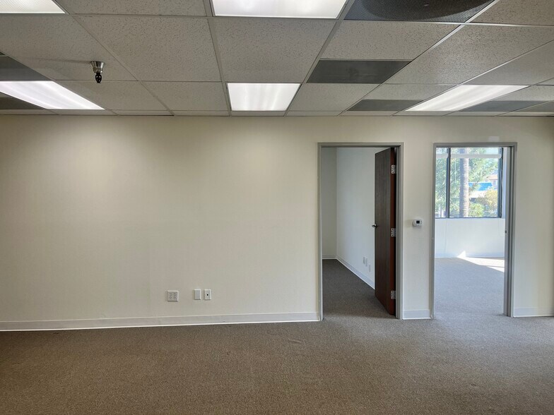 More Photos Of 2512 Artesia Blvd, Redondo Beach Office For Lease
