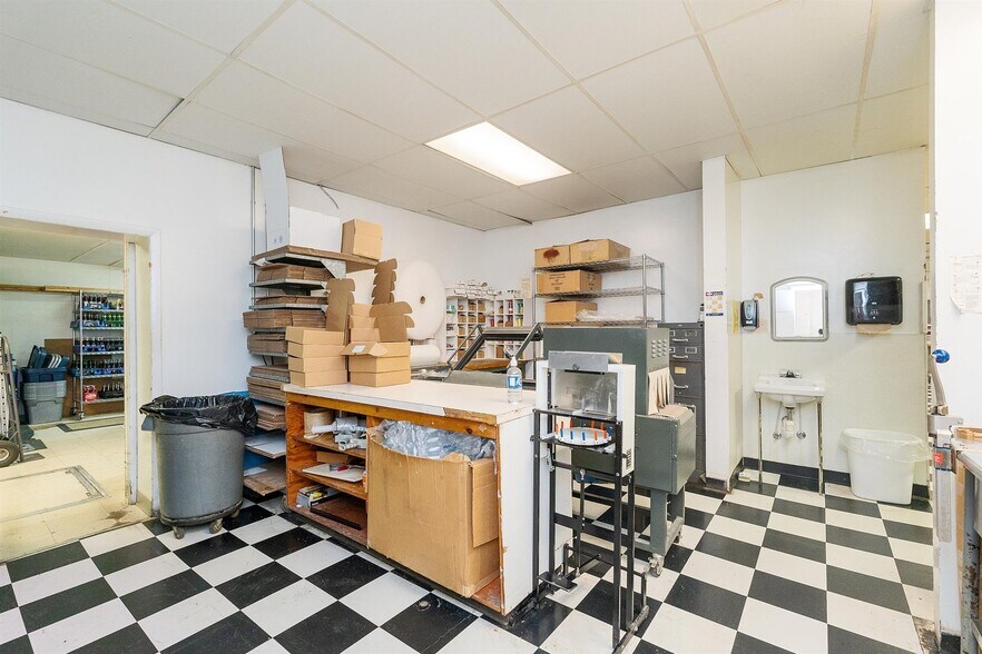 More Photos Of 100 W German St, Shepherdstown Storefront Retail Residential For Sale