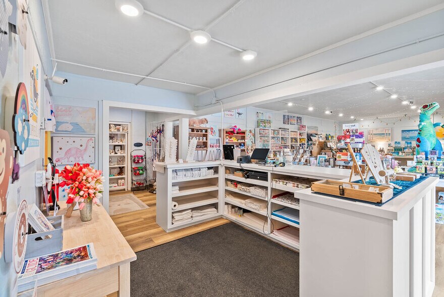 More Photos Of 1700 Highway 35 N, Rockport Storefront Retail Office For Sale