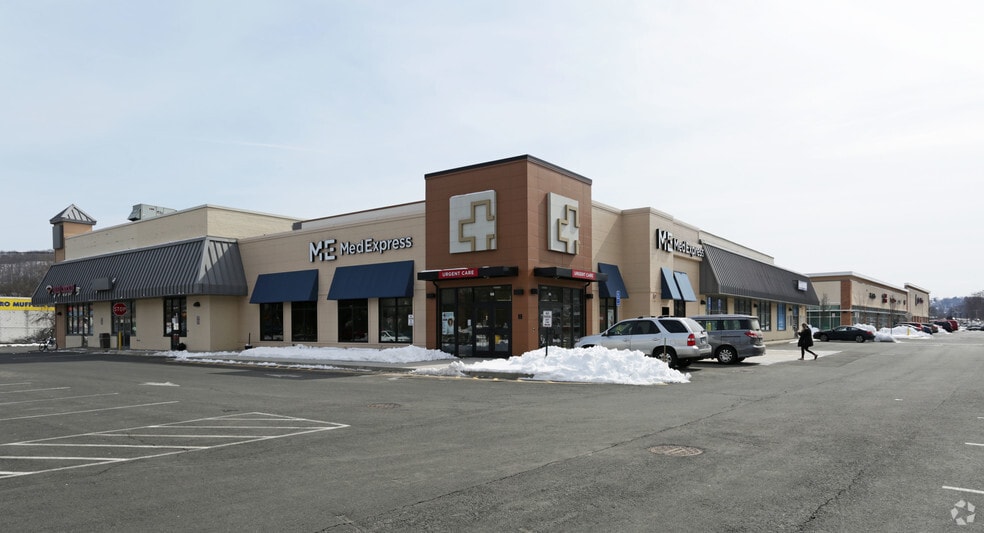 More Photos Of 40-66 Pershing Dr, Derby General Retail For Lease