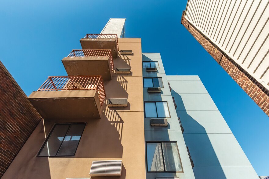 More Photos Of 518 Meeker Ave, Brooklyn Apartments For Sale