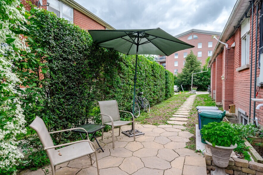 More Photos Of 131 King St E, Cobourg Multifamily For Sale