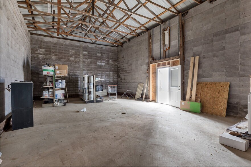 More Photos Of 519 Benham St, Bonne Terre Light Manufacturing For Sale