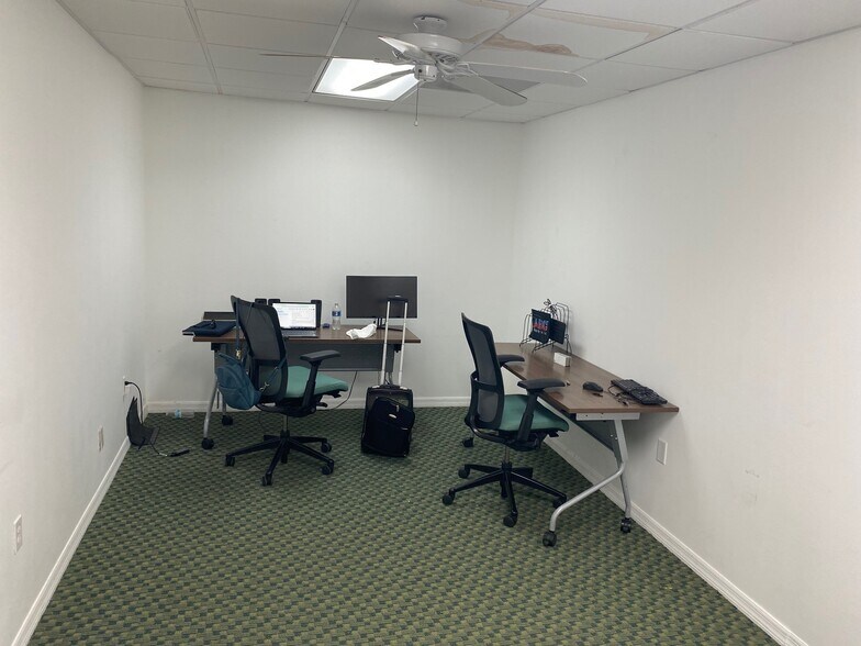 More Photos Of 1500 Main St NE, Palm Bay Light Distribution For Sale