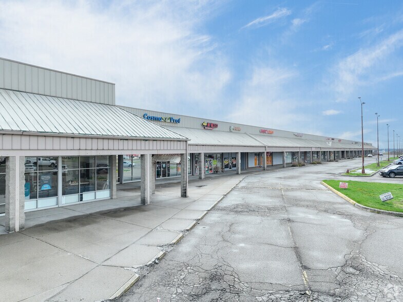 Primary Photo Of 415-659 S Breiel Blvd, Middletown Storefront For Lease