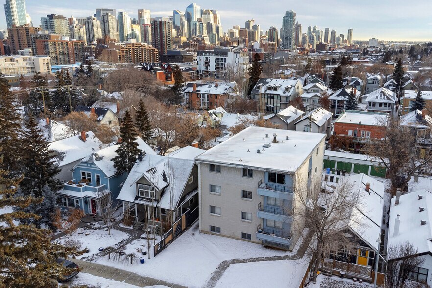 Primary Photo Of 2120 16 St SW, Calgary Apartments For Sale
