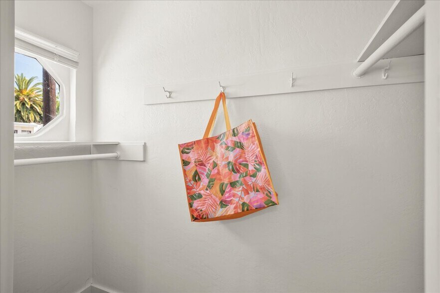 More Photos Of 2231 E 28th St, Oakland Apartments For Sale