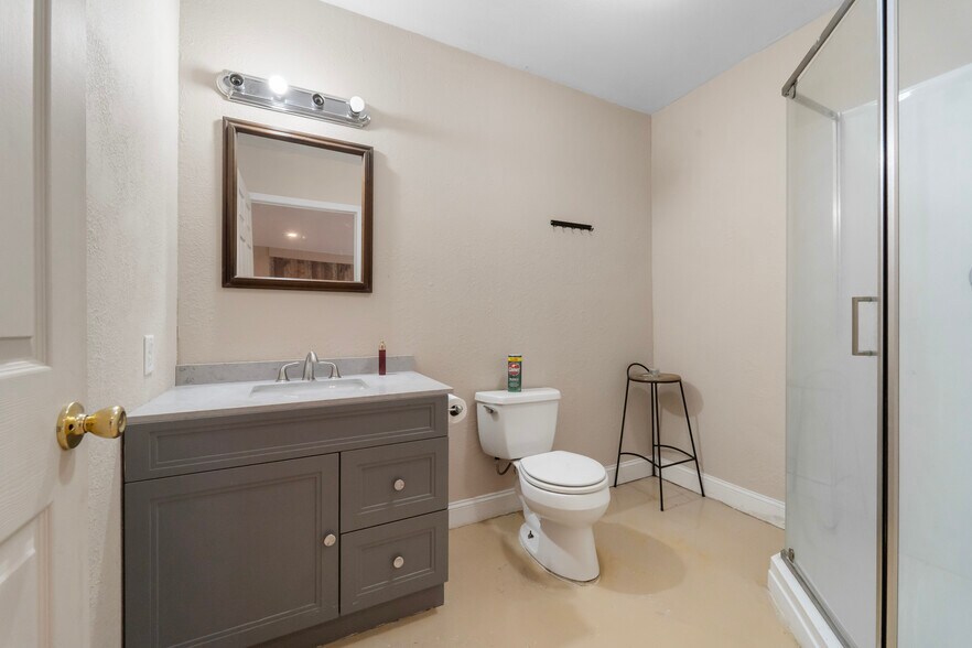 More Photos Of 473 Highway W, Eldon Storefront Retail Residential For Sale