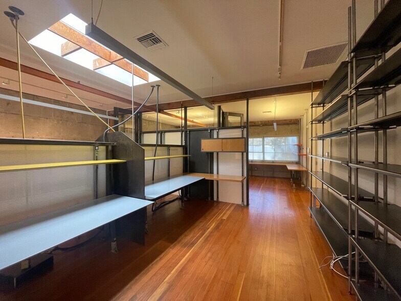 More Photos Of 2332 5th St, Berkeley Office For Lease