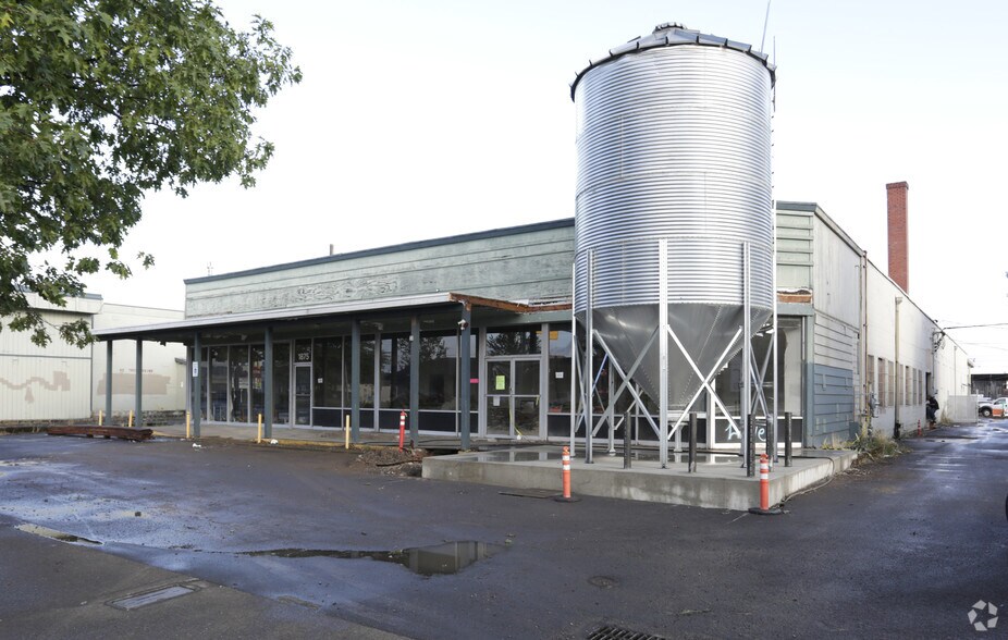 More Photos Of 1875 W 6th Ave, Eugene Food Processing For Sale
