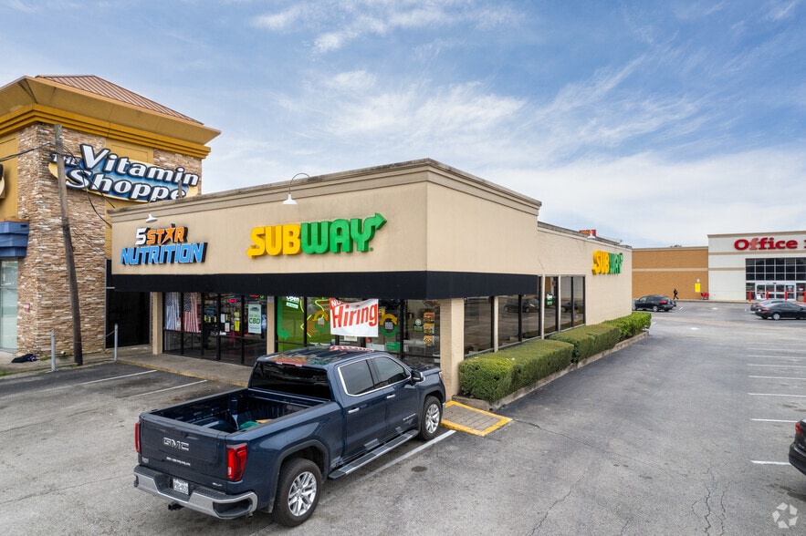 More Photos Of 7505-7705 Westheimer Rd, Houston Unknown For Lease