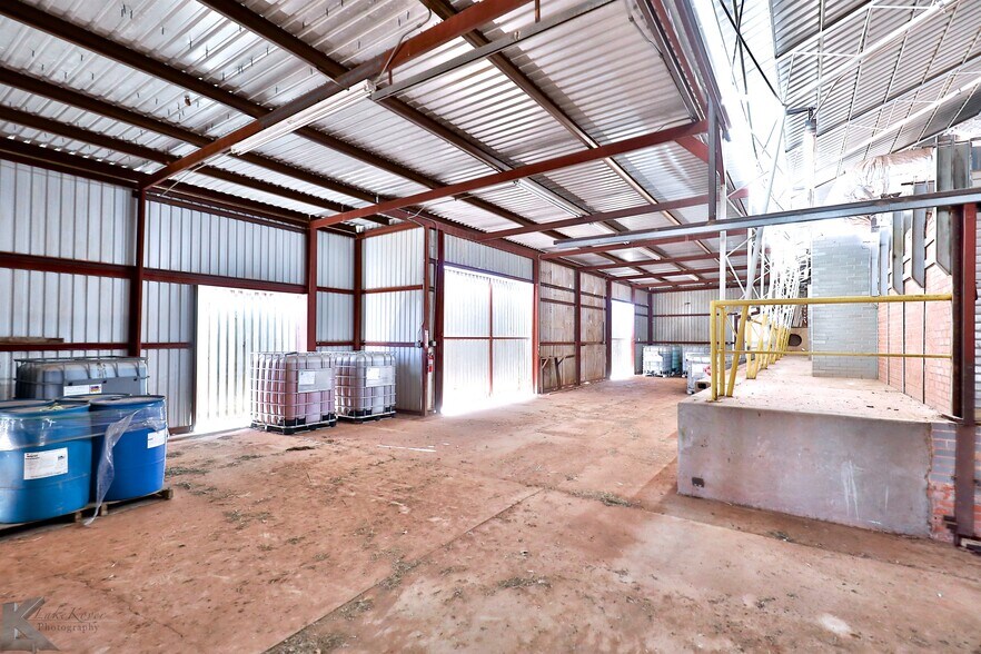 More Photos Of 3097 Brick Plant Rd, Snyder Manufacturing For Sale