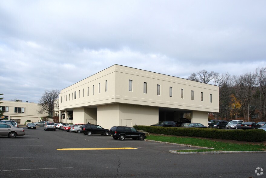 More Photos Of 225 Millburn Ave, Millburn Medical For Lease