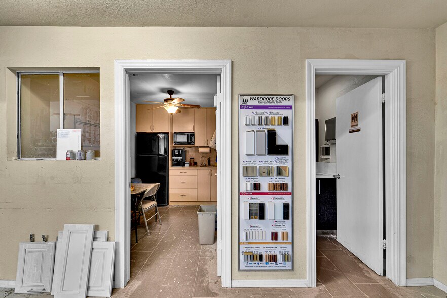 More Photos Of 12970 Branford St, Arleta Warehouse For Sale