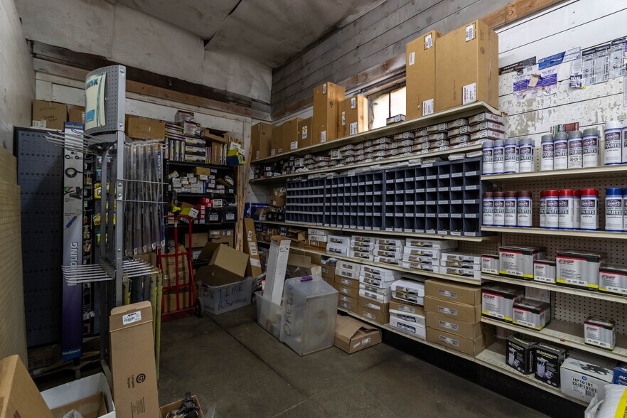 More Photos Of 438 Highway 55, Horseshoe Bend Auto Repair For Sale