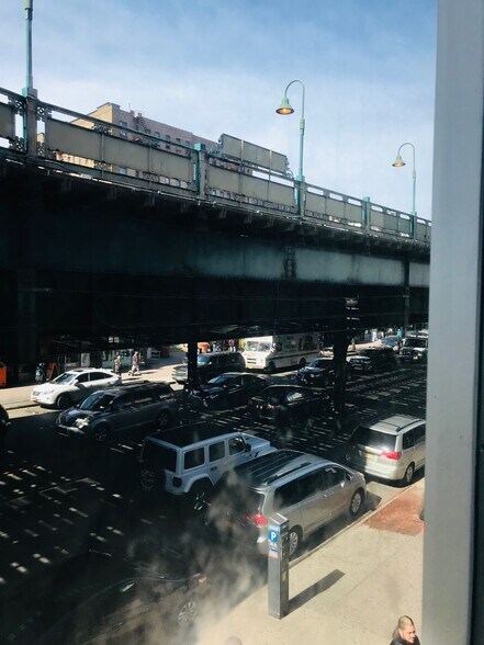 More Photos Of 5586 Broadway, Bronx Storefront Retail Residential For Lease