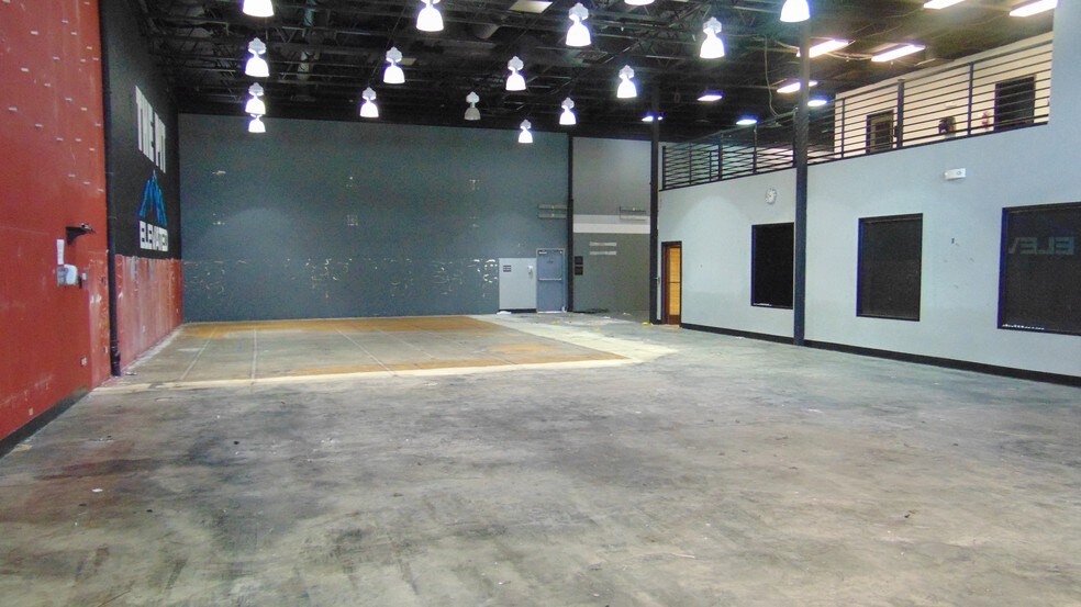 More Photos Of 1640-1658 S State St, Orem Freestanding For Sale