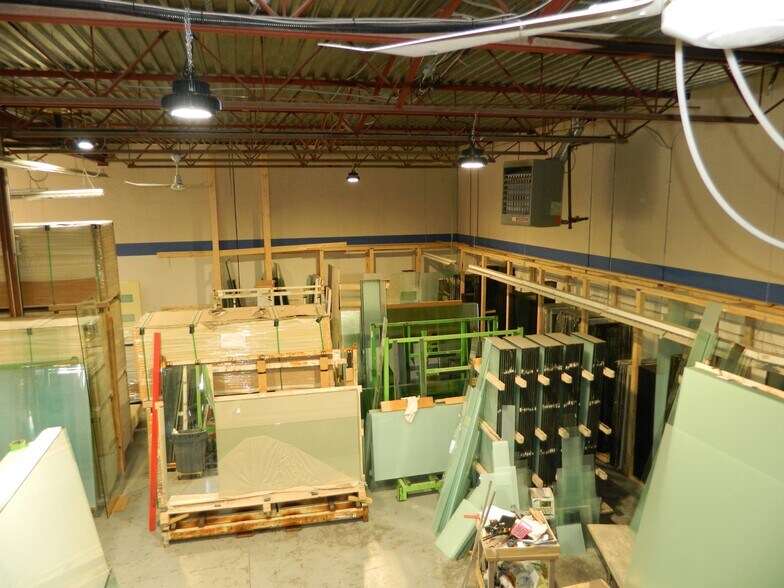 More Photos Of 13550 77th Ave, Surrey Warehouse For Lease