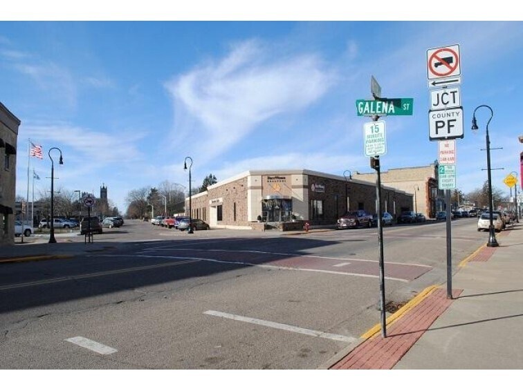 More Photos Of 625 Water St, Prairie Du Sac Office For Lease