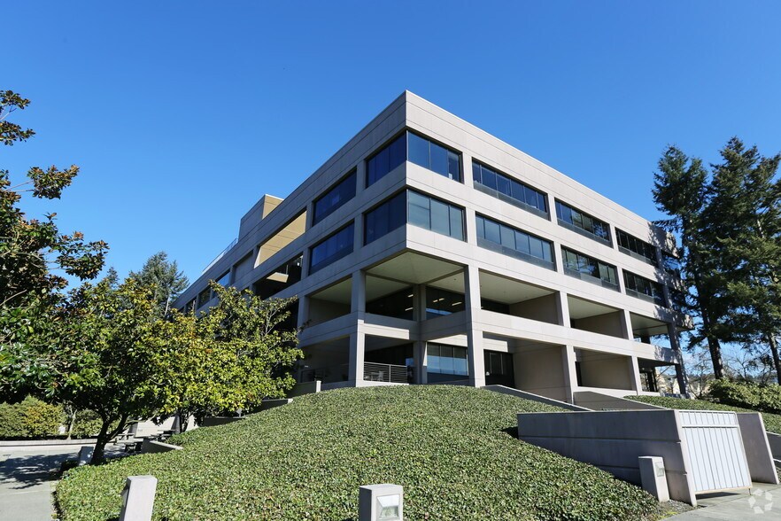 More Photos Of 8383 158th Ave NE, Redmond Office For Lease