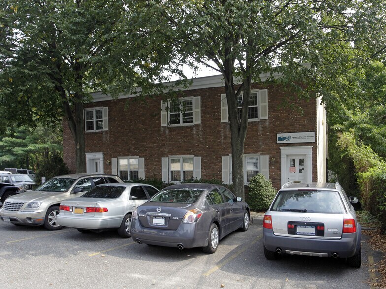 More Photos Of 568-572 Walt Whitman Rd, Melville Office For Lease