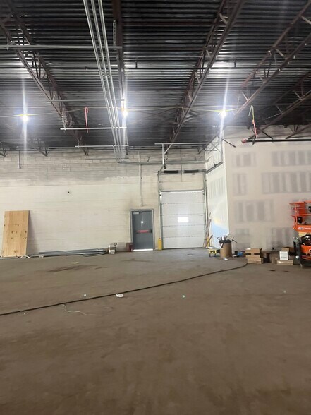 More Photos Of 7840 Limonite Ave, Jurupa Valley Storefront For Lease
