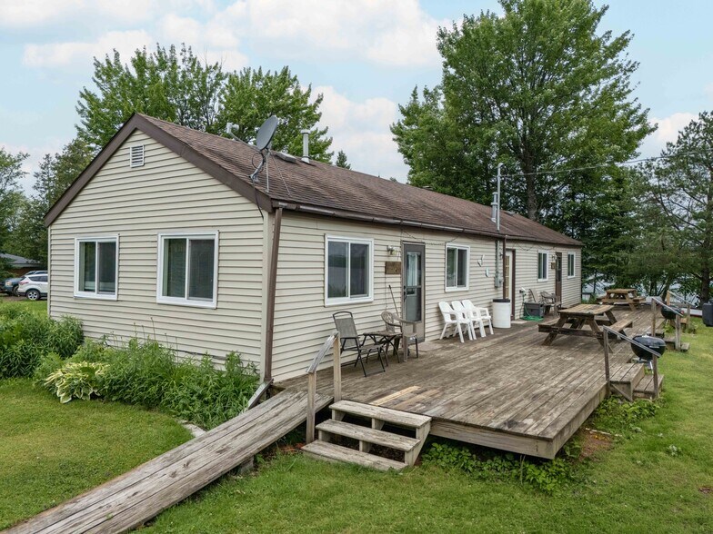 More Photos Of 229 E Lake Emily Rd, Crystal Falls Trailer Camper Park For Sale