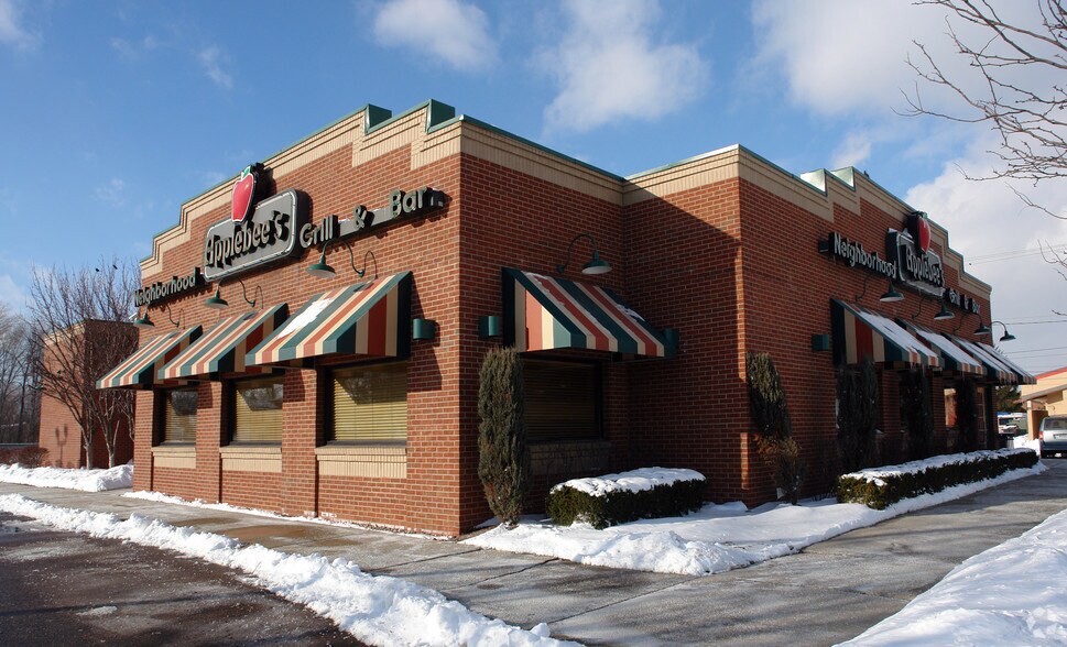 More Photos Of 31653 Gratiot Ave, Roseville General Retail For Sale